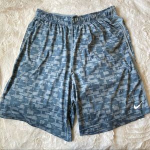 NIKE XXL Shorts